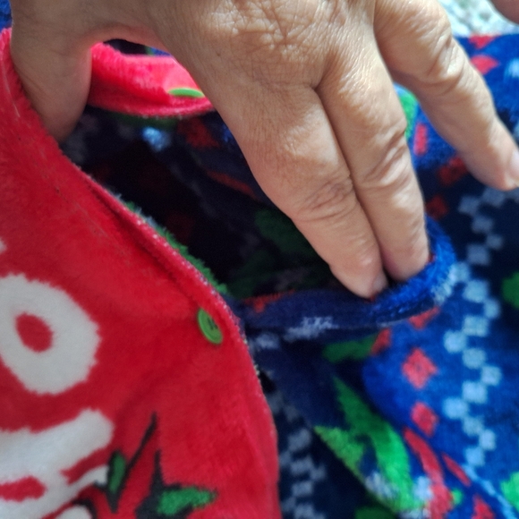 MISTLETOE ONESIE PAJAMAS - Picture 11 of 16